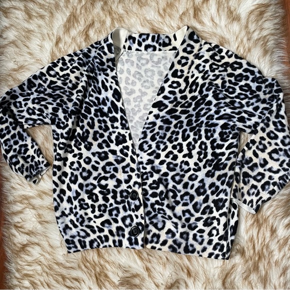 Chicos Snow Leopard cardigan - Picture 3 of 5